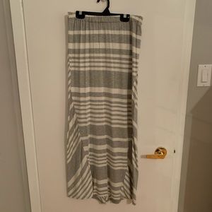 [S]👗NWOT - Maxi skirt